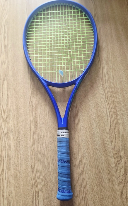 Vendo racchetta Wilson Ultra V5.0 100L manico 2