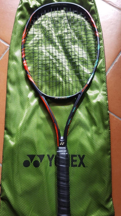 Vendo Yonex VCore Duel G 97 (330g)