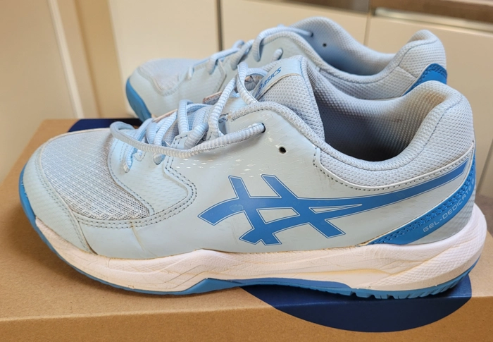 Vendo scarpe Asics Gel Dedicate 8 GS