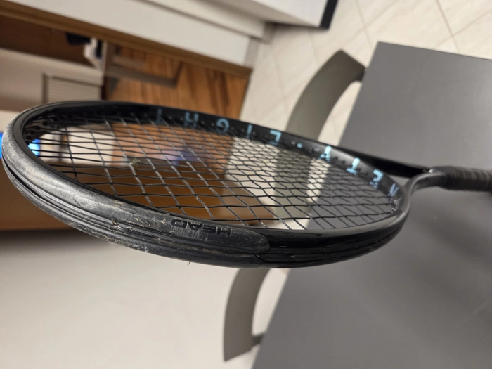 Head Gravity Tour 2025 manico 3